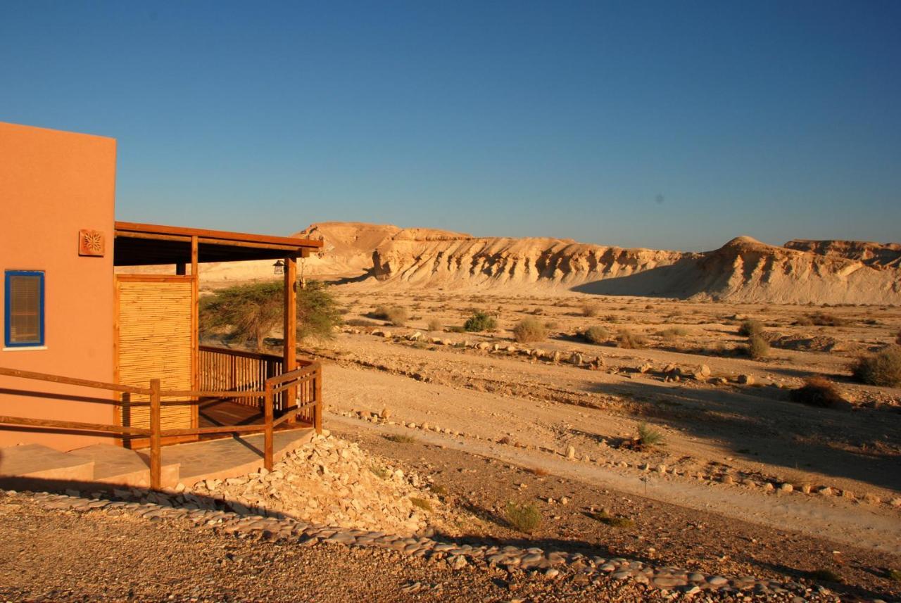 Tzukim Zman Aravaヴィラ エクステリア 写真